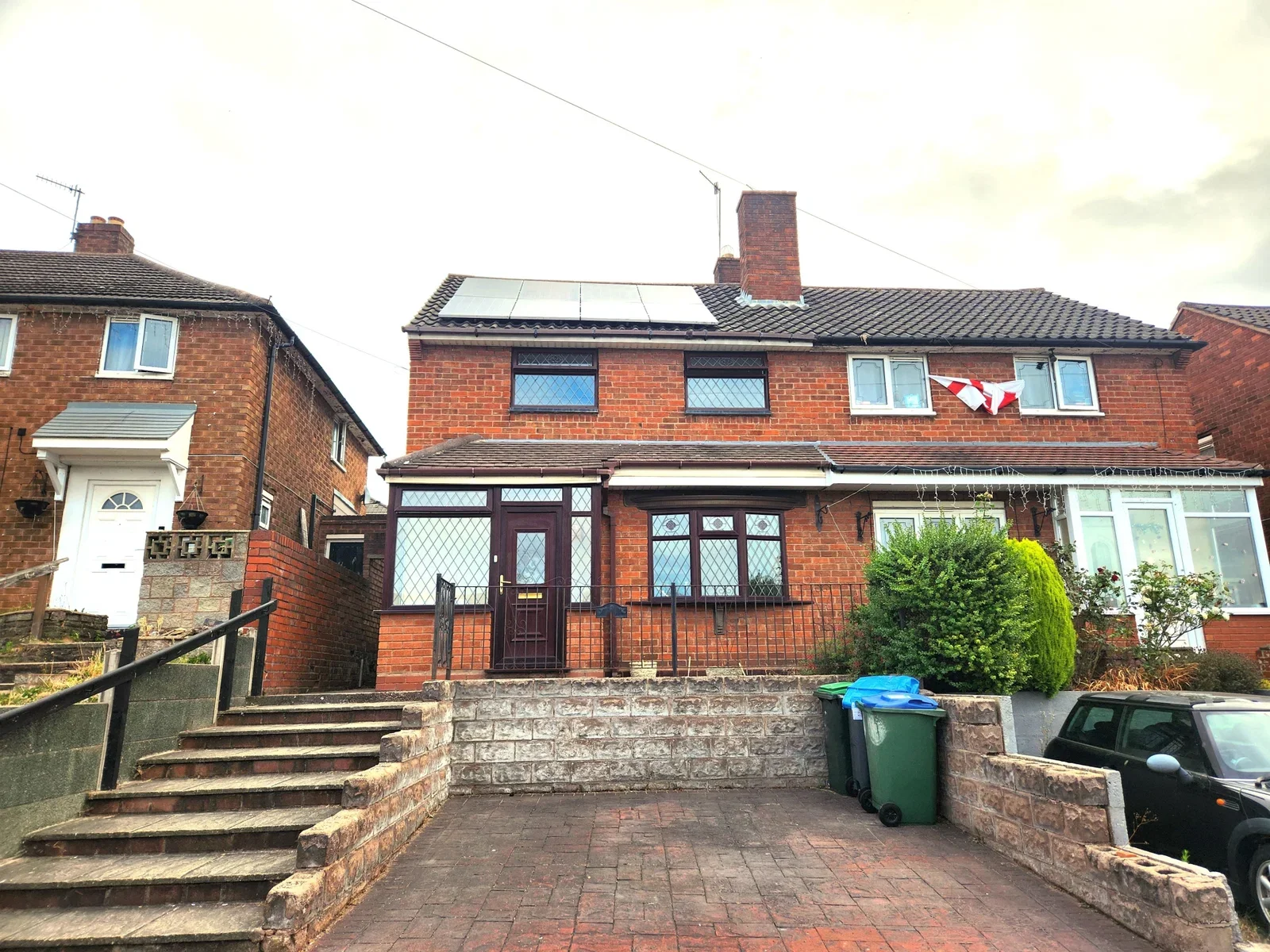 House Valley Road in Sandwell