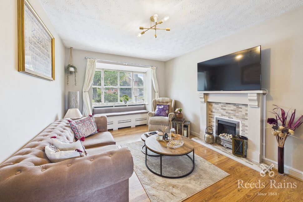 House Bronington Close in Manchester