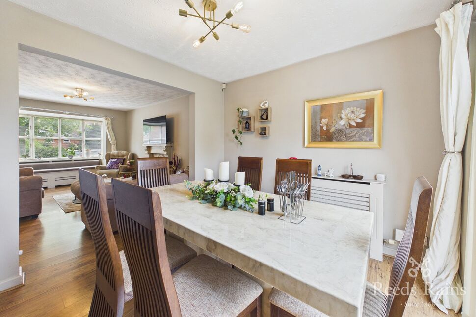 House Bronington Close in Manchester