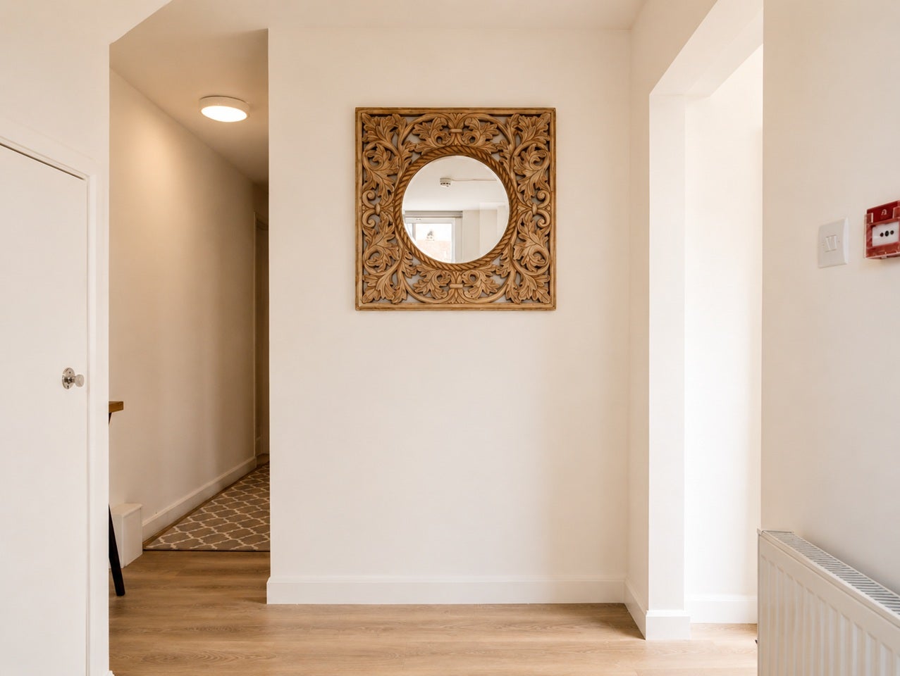 Room Grove Lane in Greater London