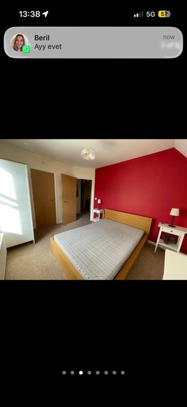 Room Cathedral Road in Cardiff