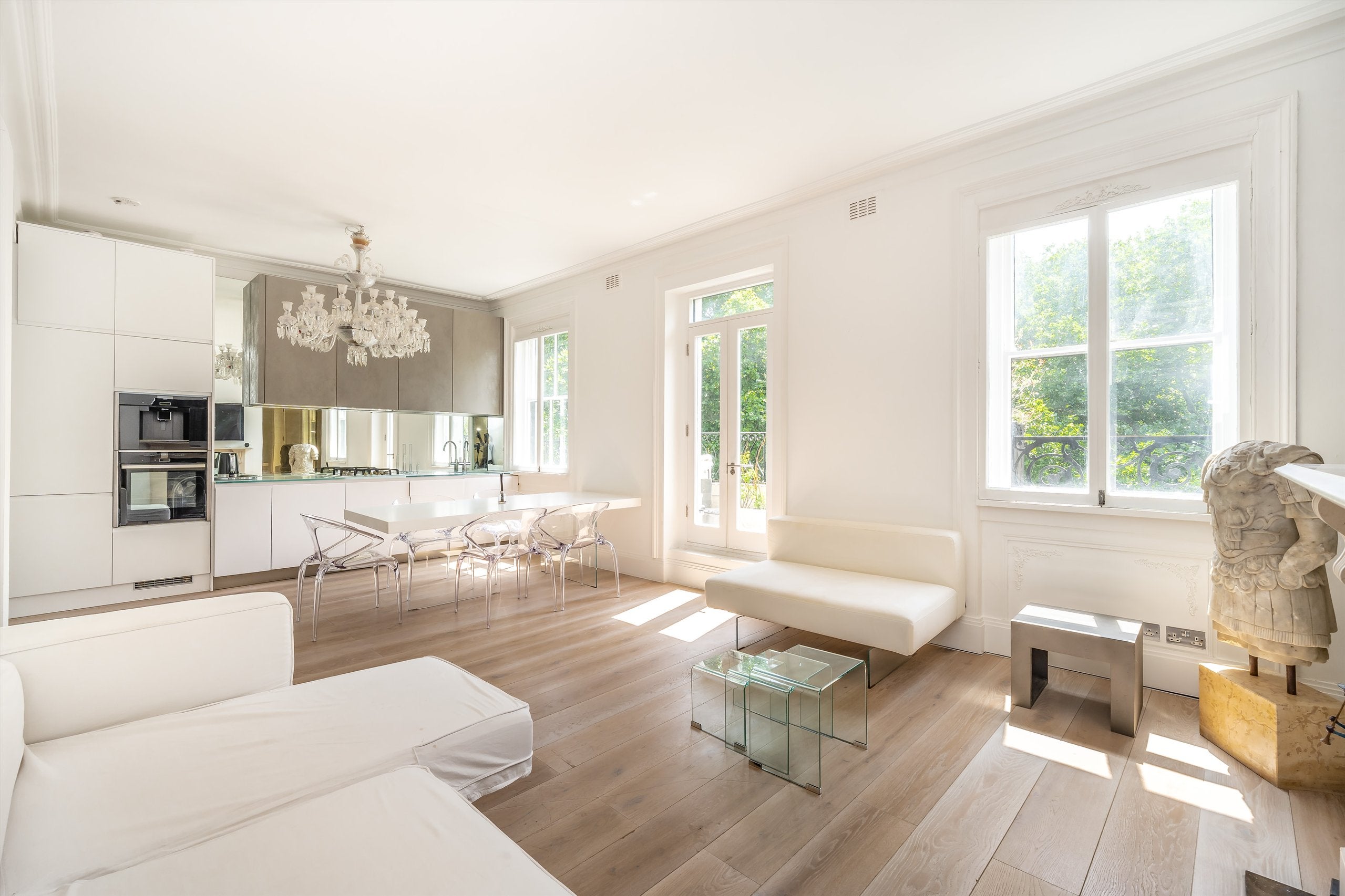 Flat Ennismore Gardens in City of Westminster