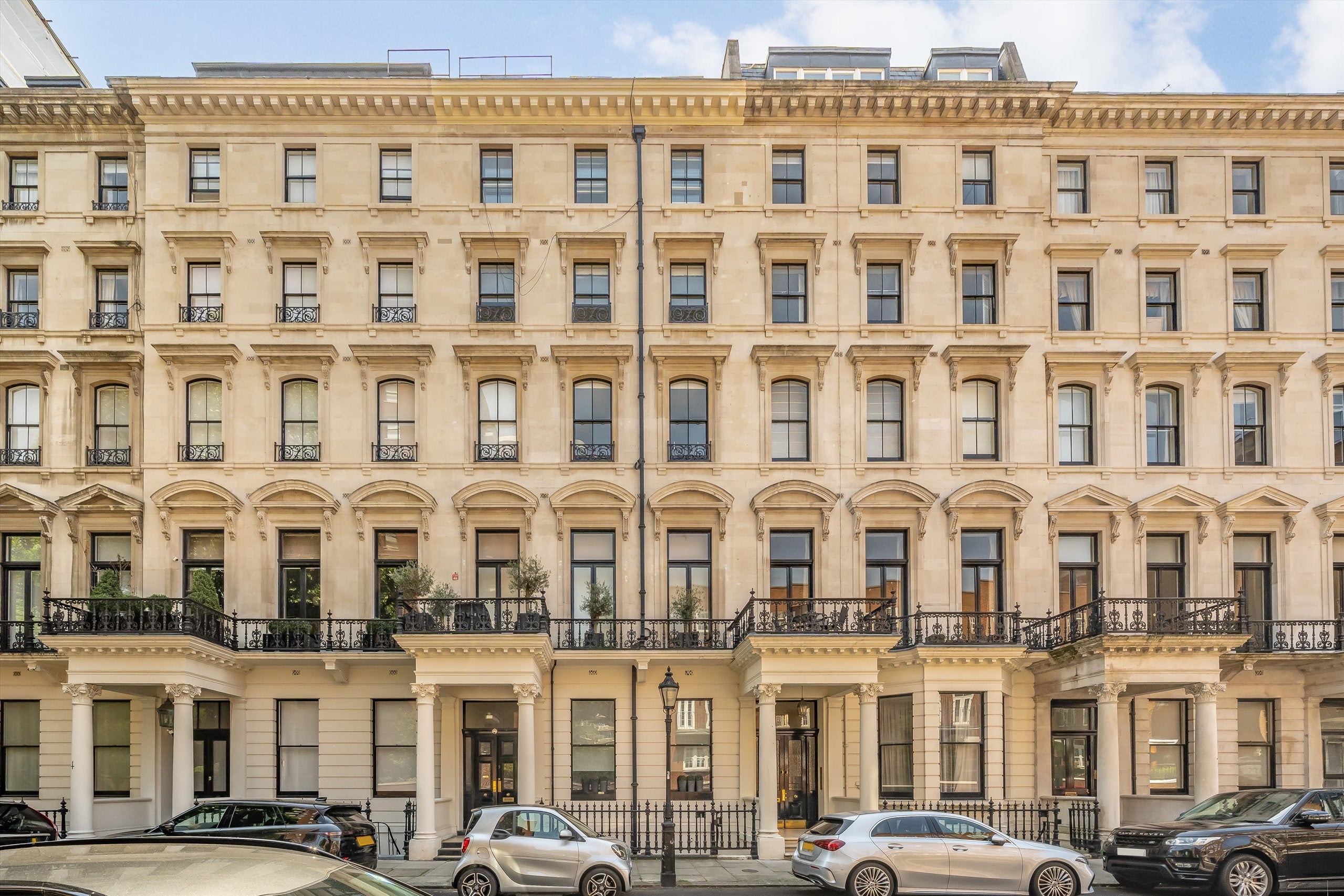 Flat Ennismore Gardens in City of Westminster