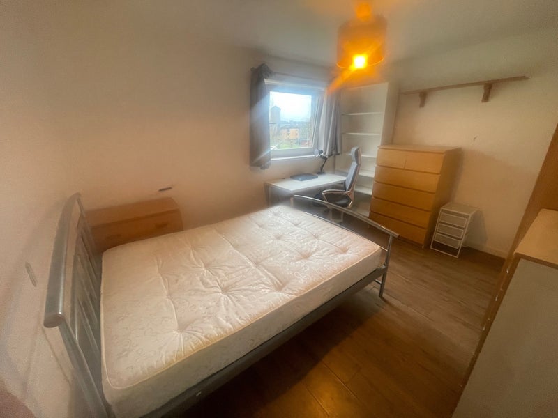 Flat Fisher Court in Glasgow