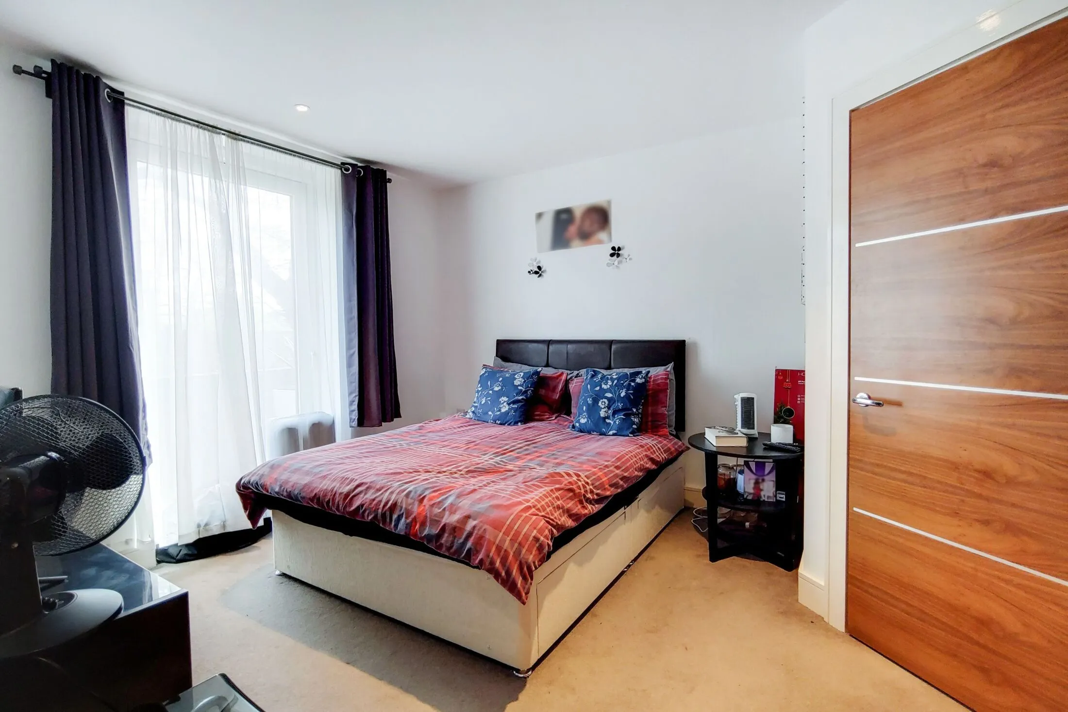Flat Weigall Road in Greater London