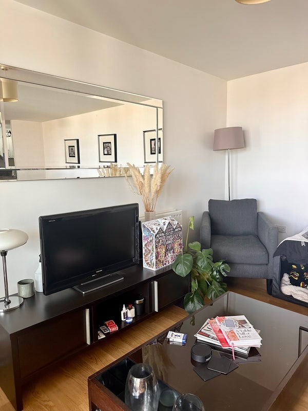 Flat Dalston Square in Greater London