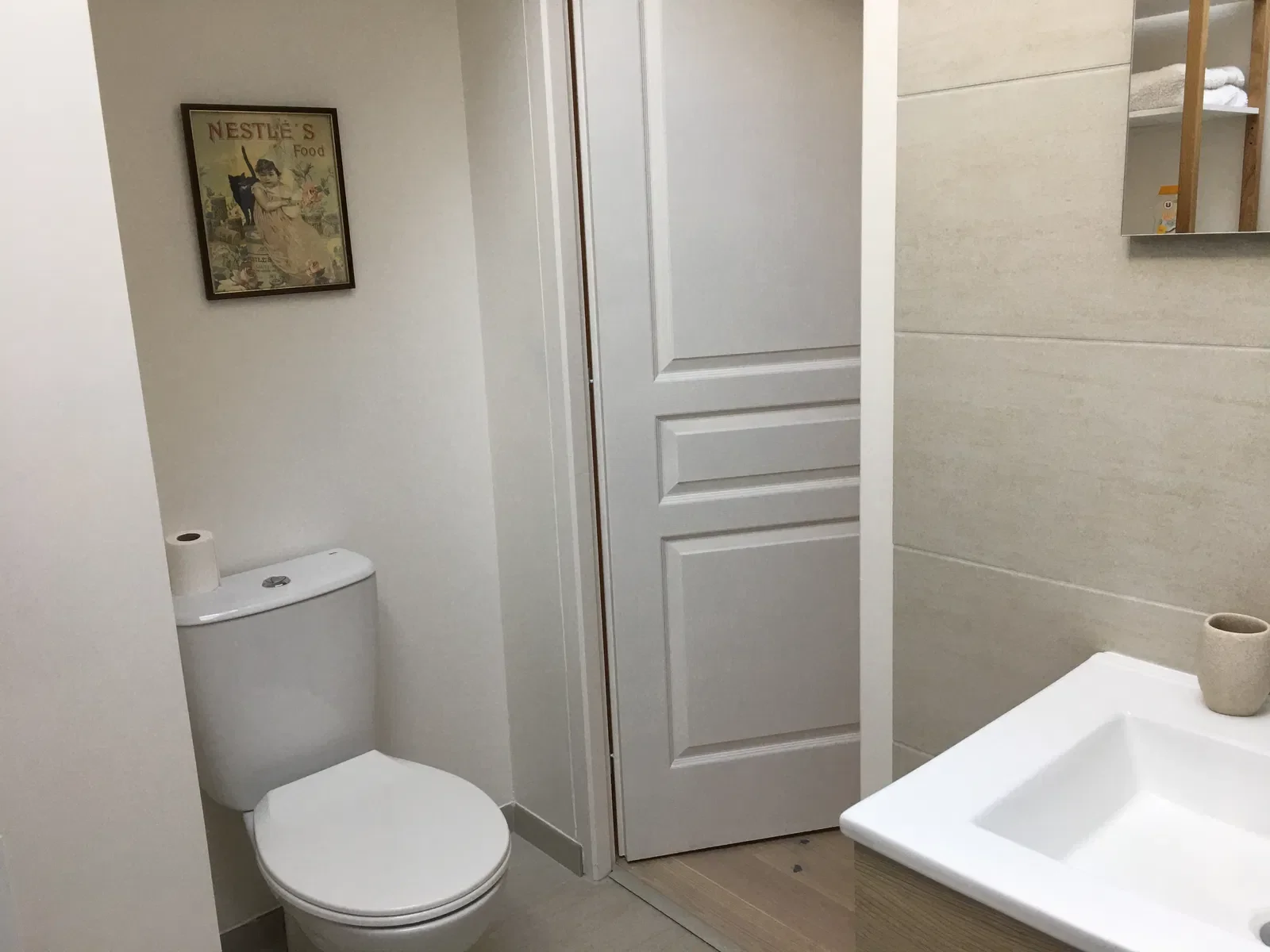 Room Rue Victor Hugo in Moret-Loing-et-Orvanne