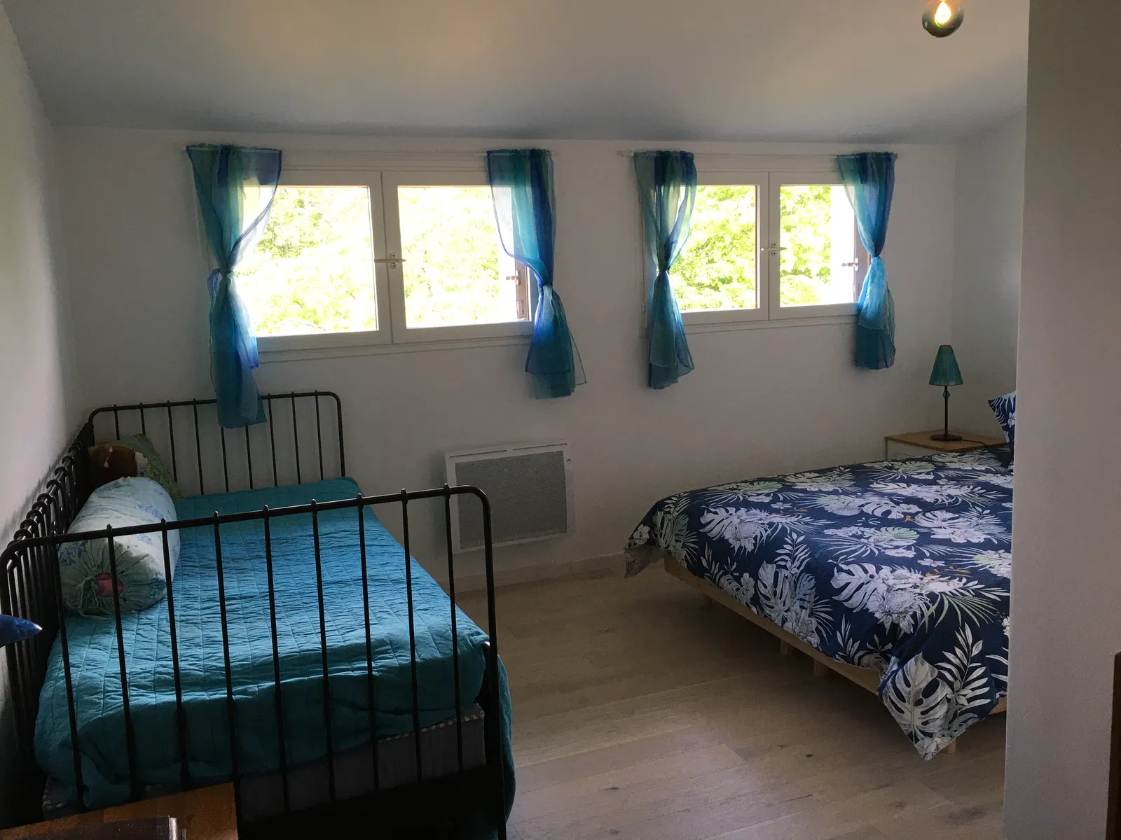 Room Rue Victor Hugo in Moret-Loing-et-Orvanne