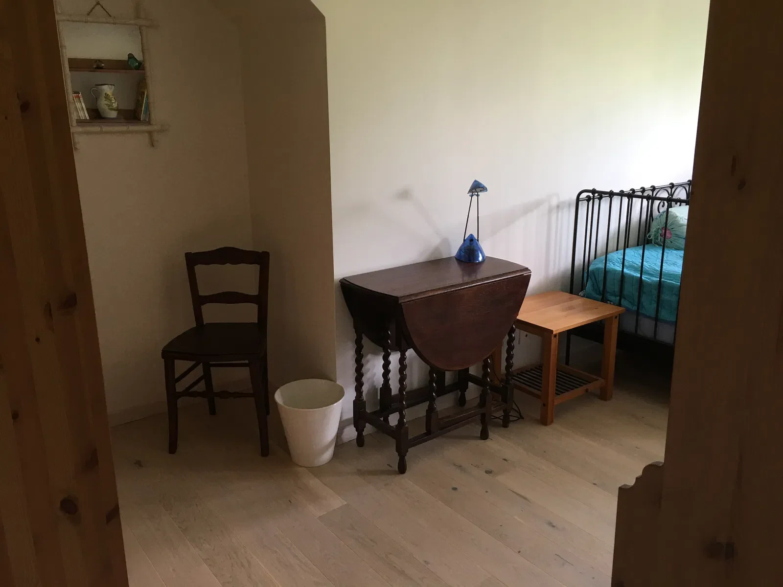 Room Rue Victor Hugo in Moret-Loing-et-Orvanne