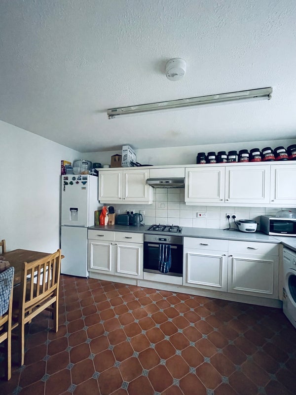 Room Troughton Road in Greater London
