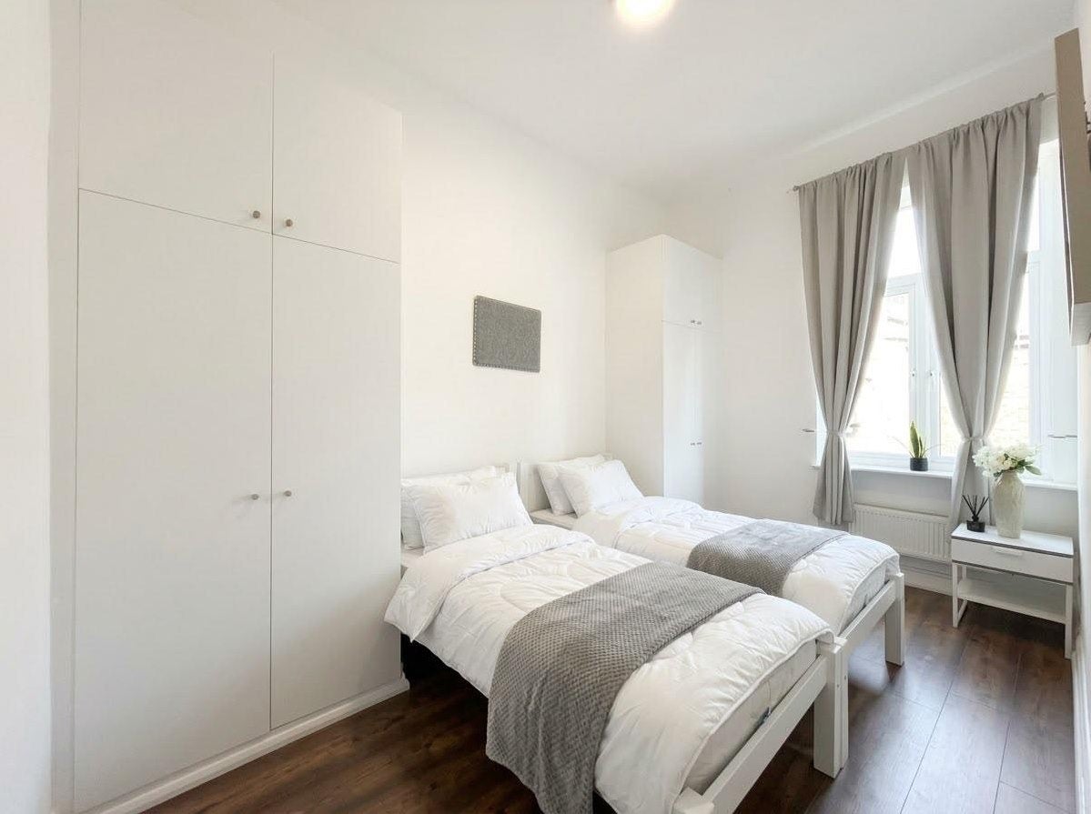 Flat Harrow Road in City of Westminster