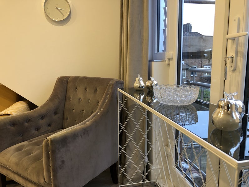 Room Templemead Close in Greater London