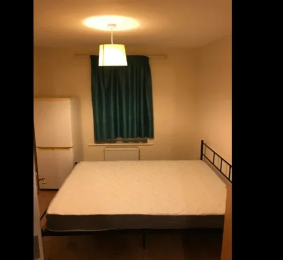 Room Victoria Road in Chichester