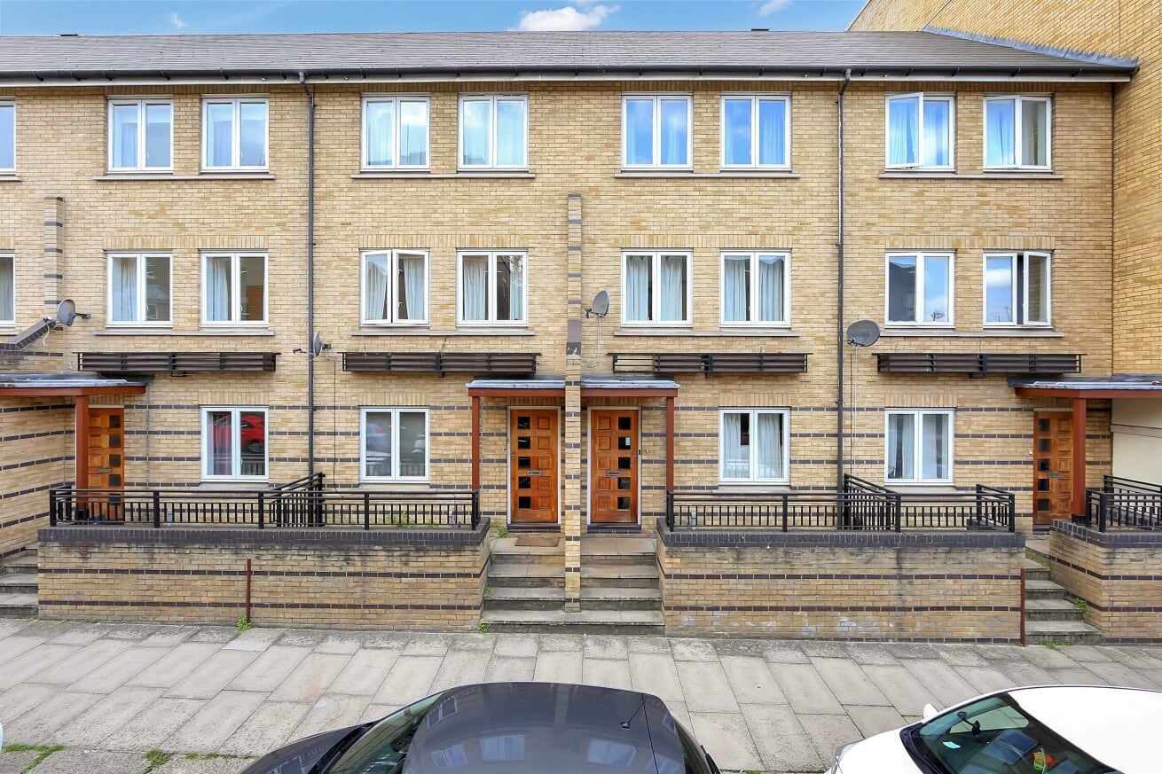 House Ferry Street in Greater London