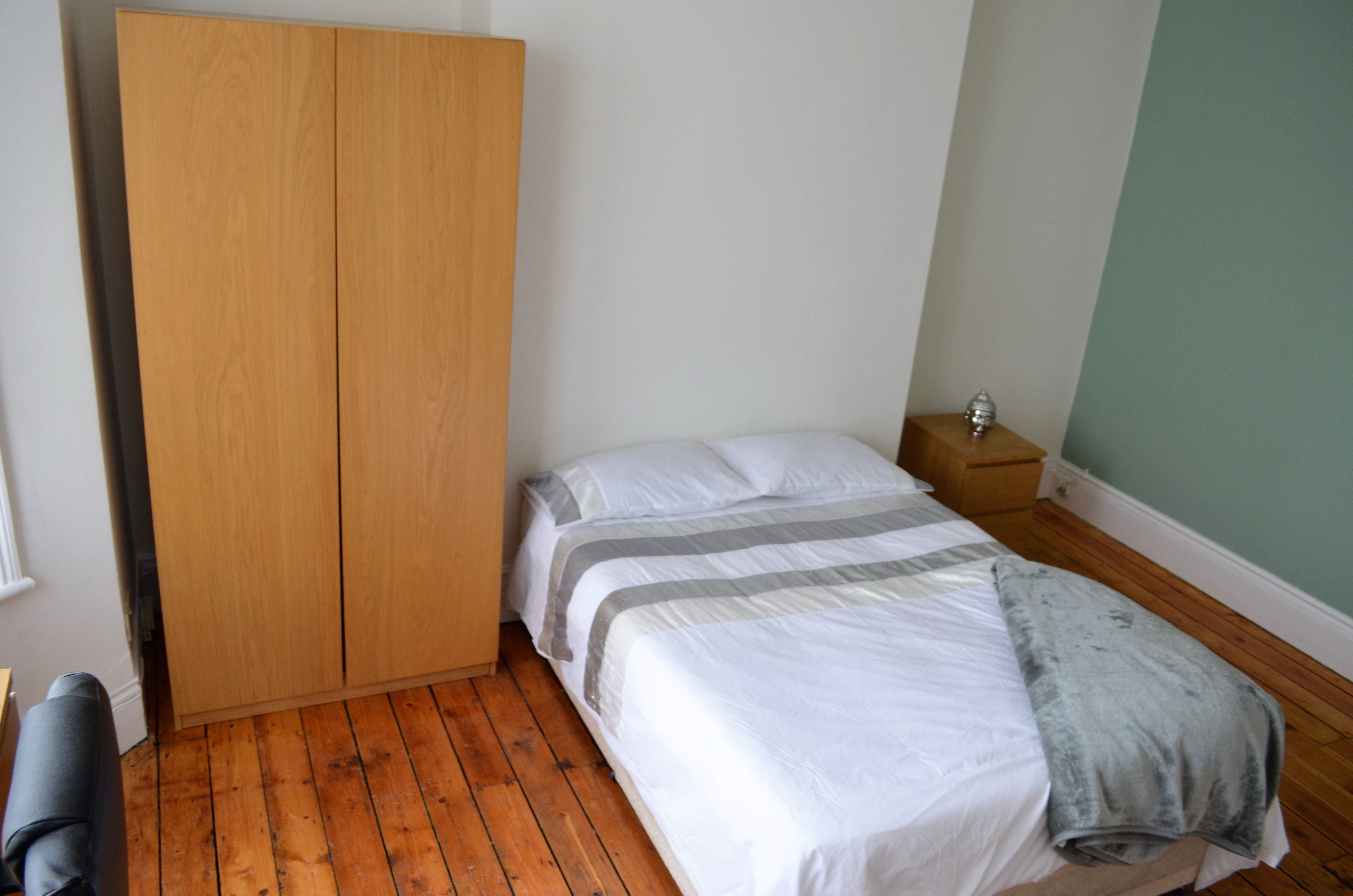 Flat Simonside Terrace in Newcastle upon Tyne