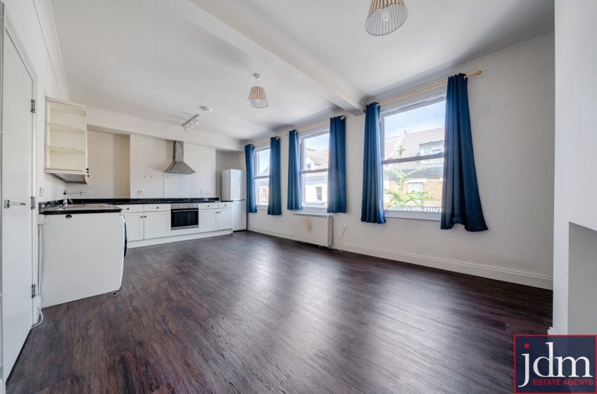 Flat Widmore Road in Greater London