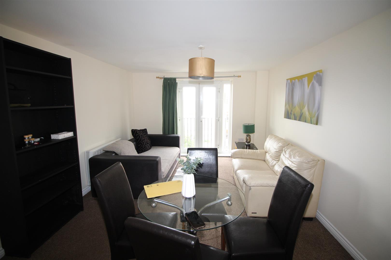 Flat Middlewood Street in Salford