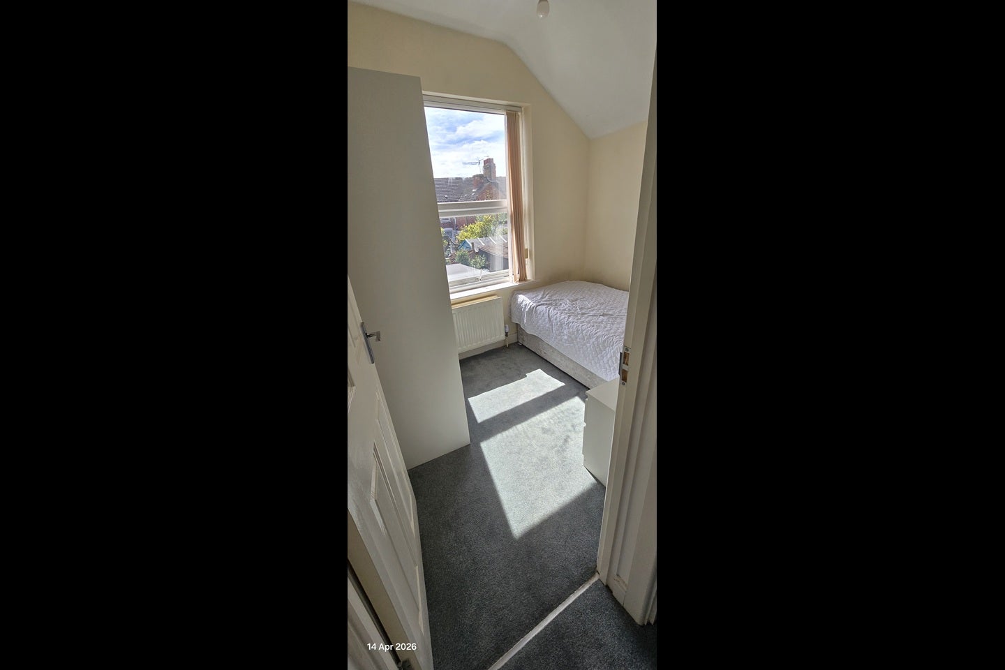 Room Lister Road in Wellingborough