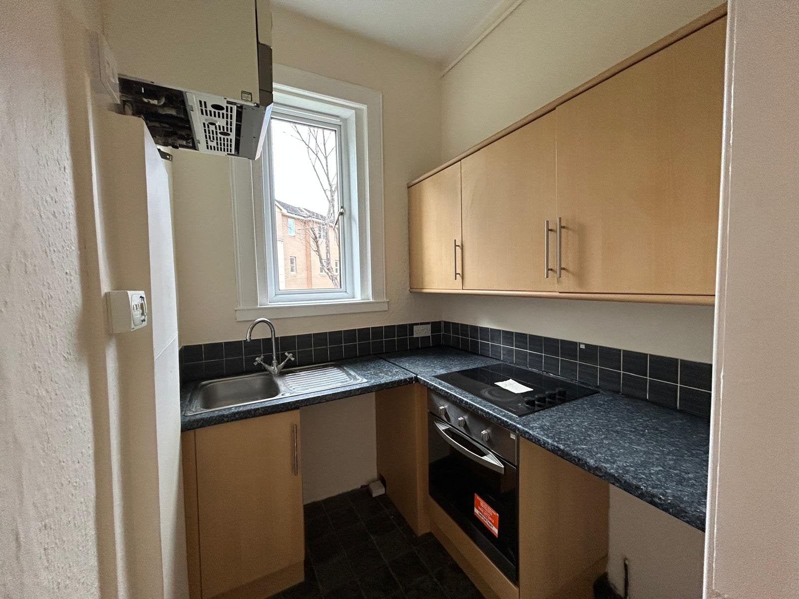 Flat Milton Street in City of Edinburgh