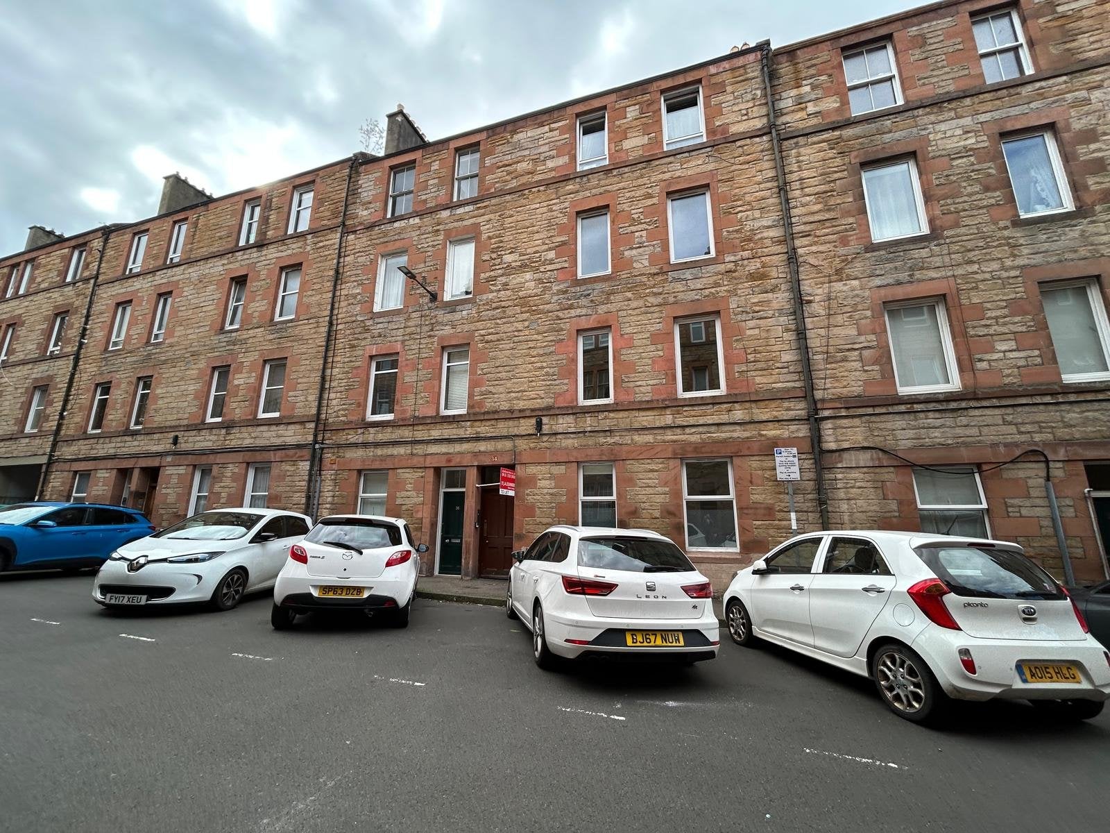 Flat Milton Street in City of Edinburgh