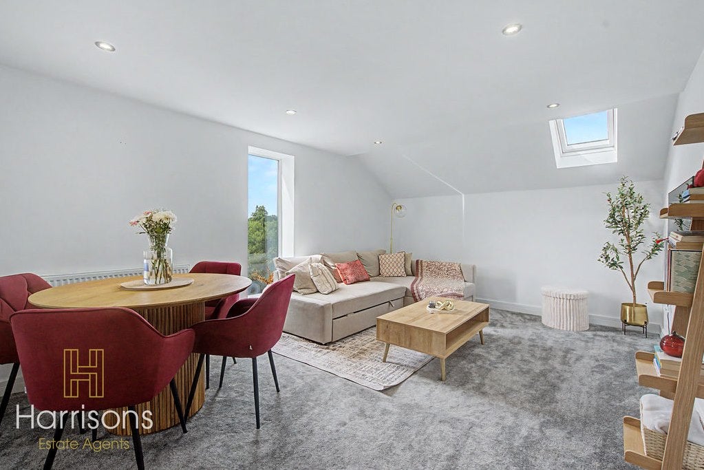 Flat Lostock Lane in Horwich