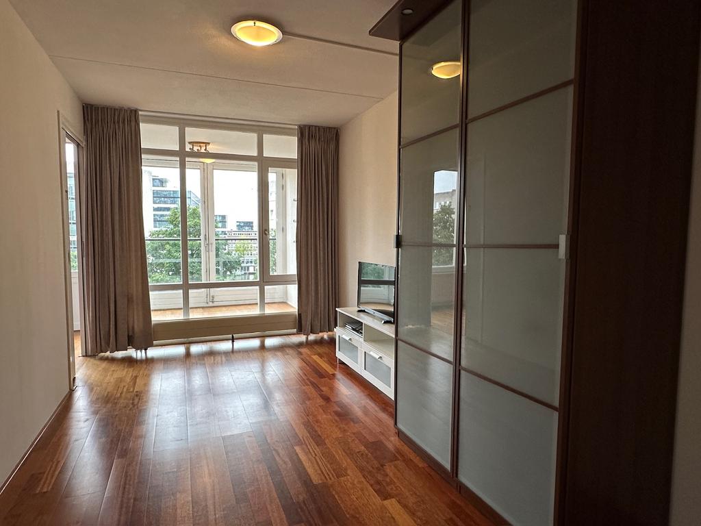 Woning te huur: Omval, Amsterdam