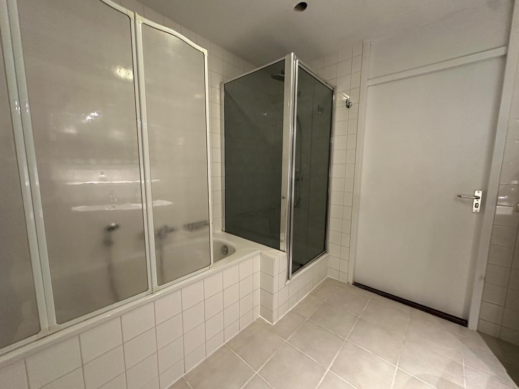 Appartement te huur: Omval, Amsterdam