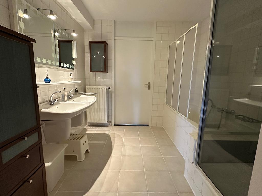 Appartement te huur: Omval, Amsterdam