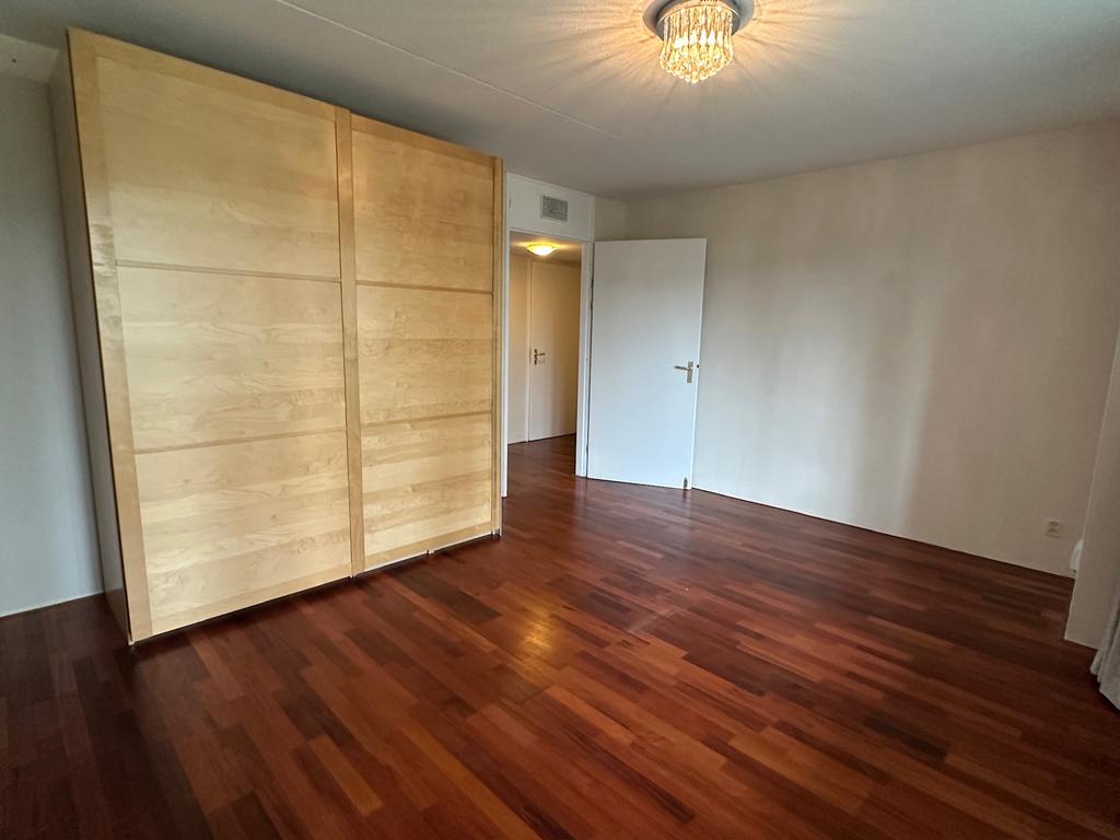 Appartement te huur: Omval, Amsterdam