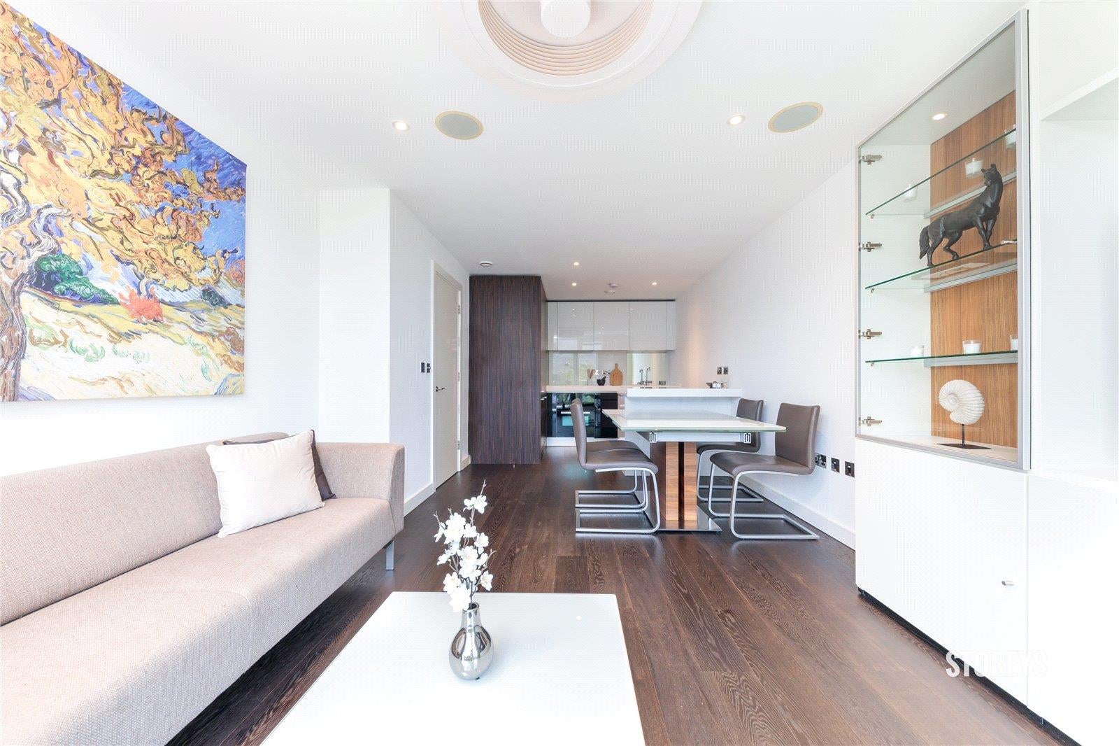 Flat Gatliff Road in City of Westminster