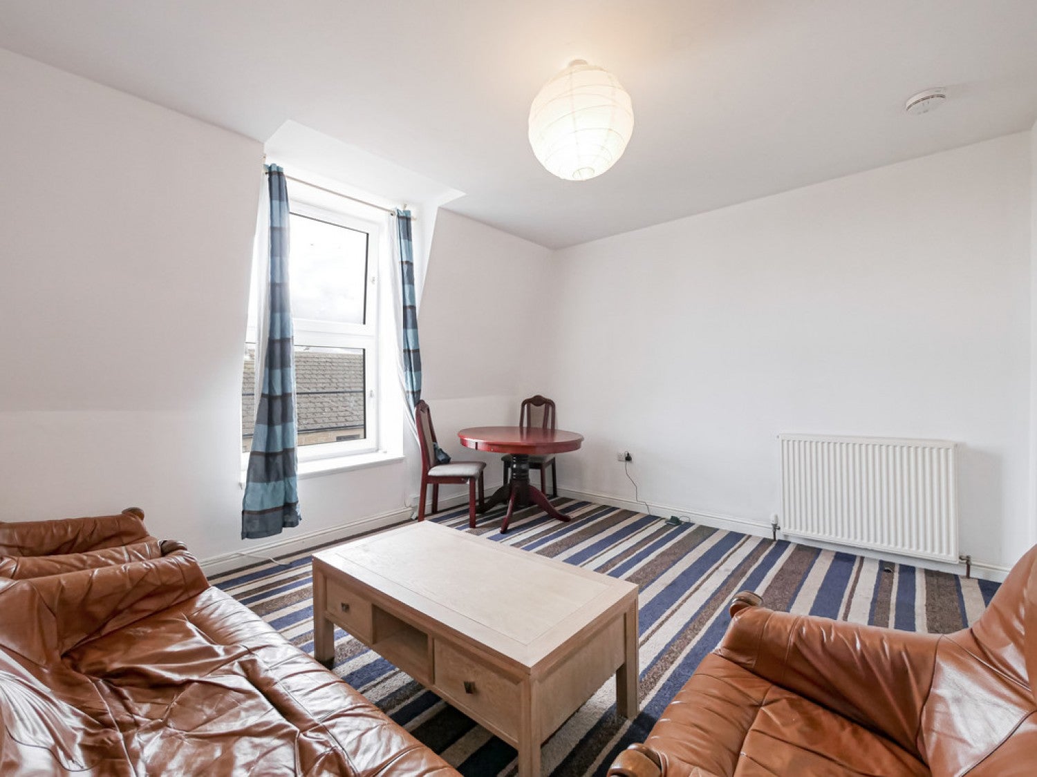 Flat Peddie Street in Dundee