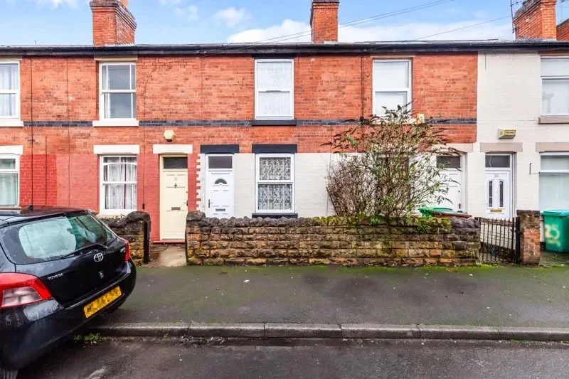 House Chatsworth Avenue in Nottingham