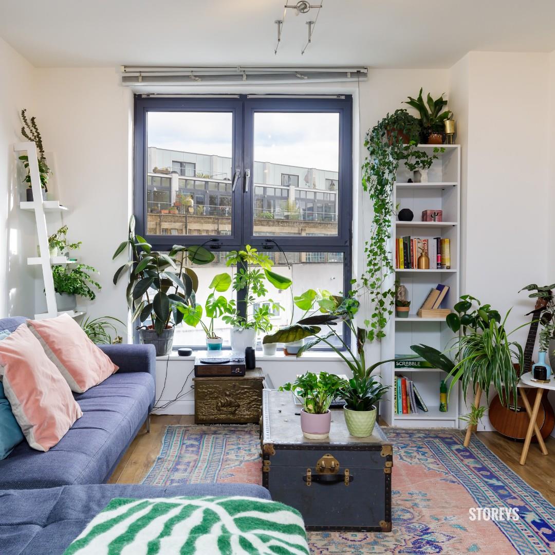 Flat Mare Street in Greater London