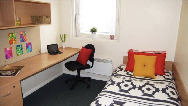 Room Pentonville Road in Greater London