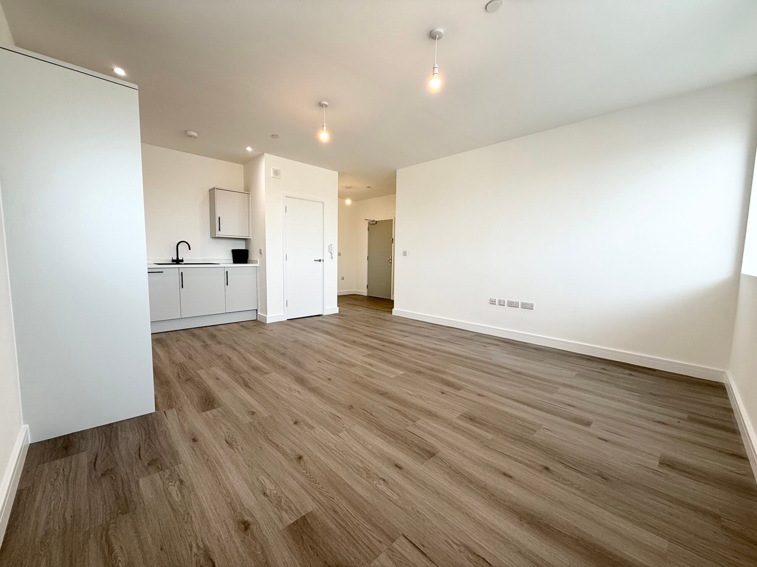 Flat Oundle Road in Peterborough