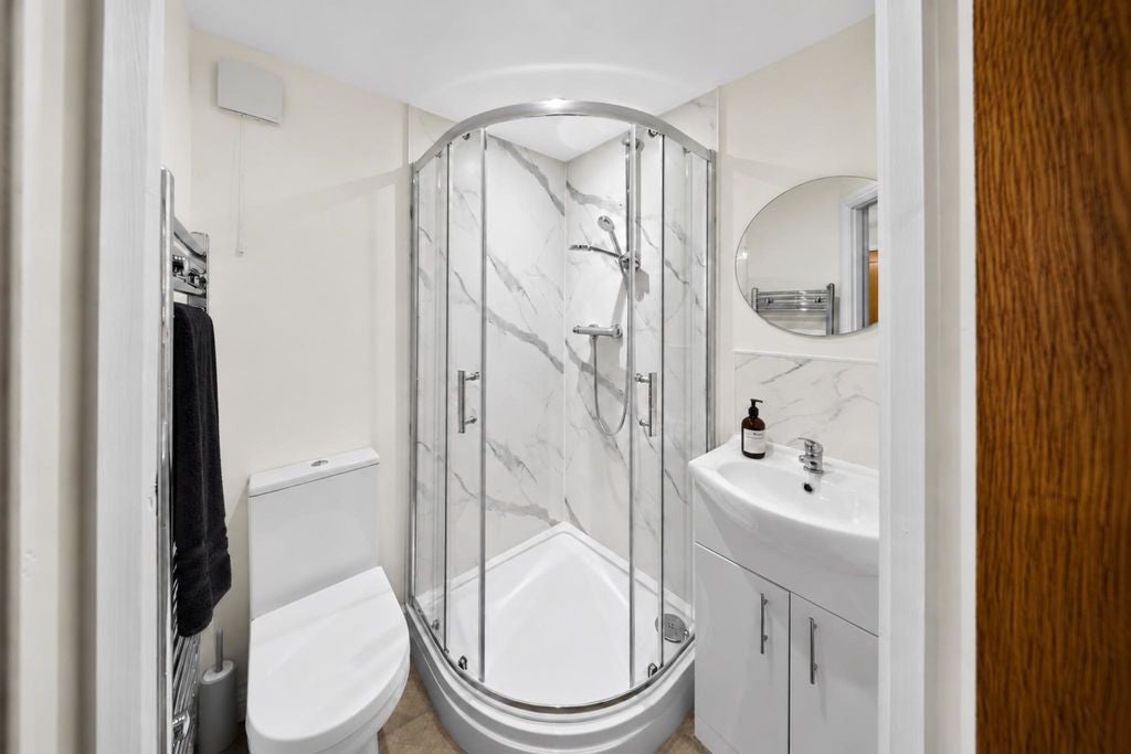 Room Hodgkinson Street in Gedling