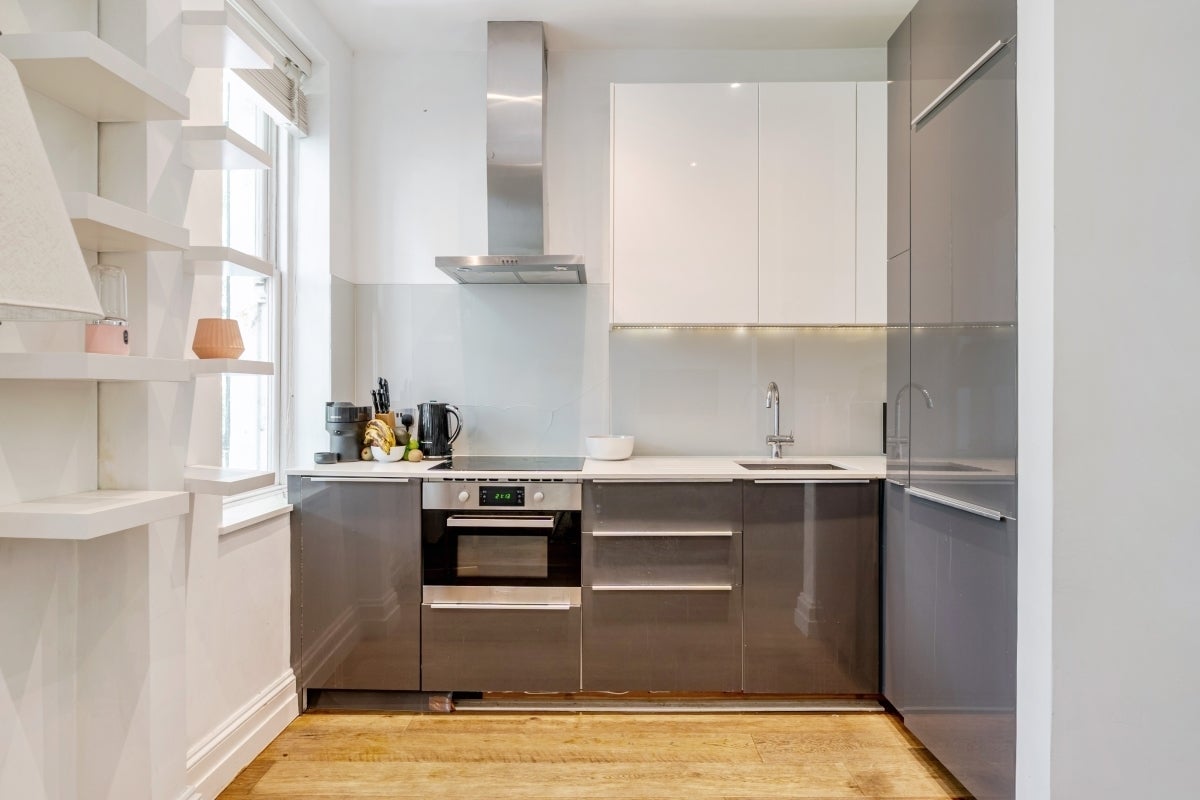 Flat Nevern Place in Greater London