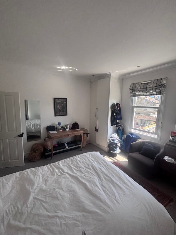 Room Danehurst Street in Greater London
