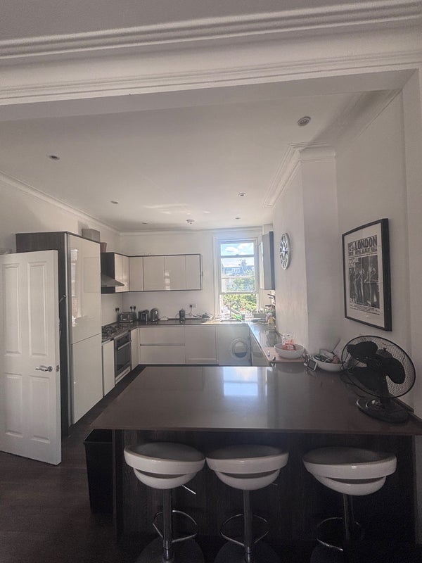 Room Danehurst Street in Greater London