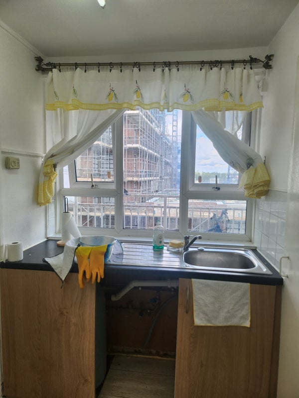 Room Denmark Road in Greater London