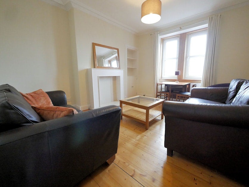 Flat Victor Park Terrace in City of Edinburgh