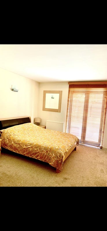 Flat Hartfield Crescent in Greater London