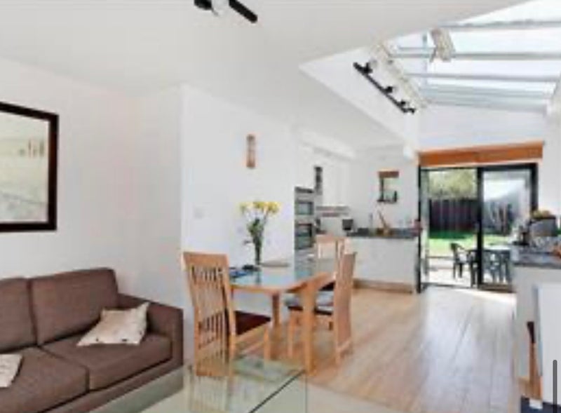 Flat Hartfield Crescent in Greater London