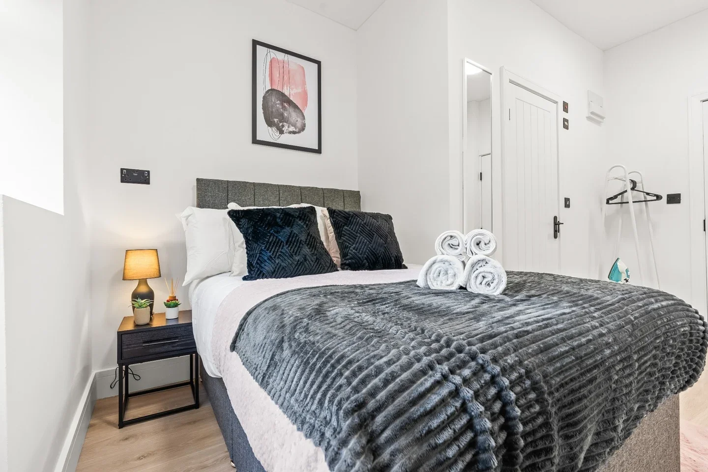 Flat Willesden Lane in Greater London