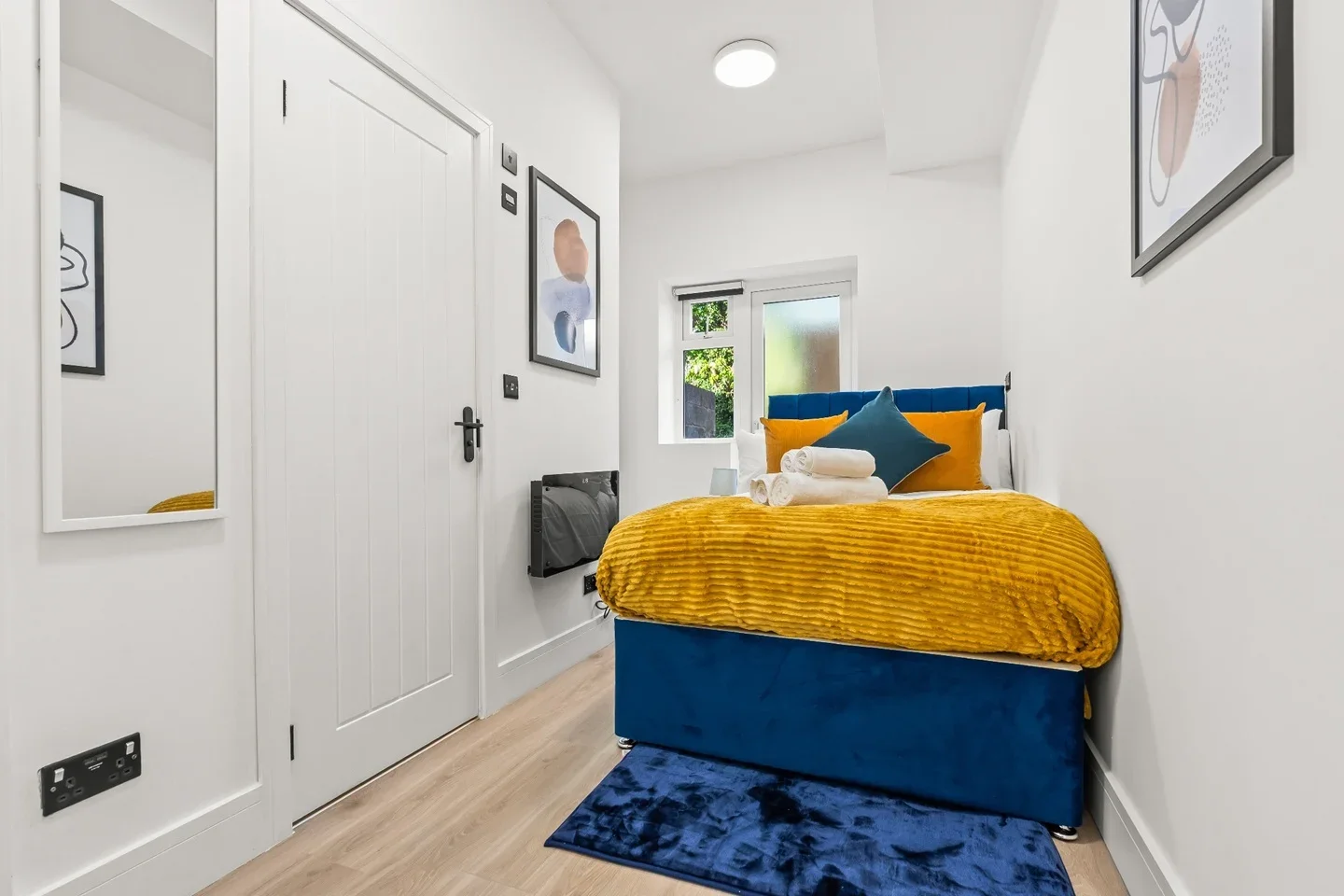 Flat Willesden Lane in Greater London