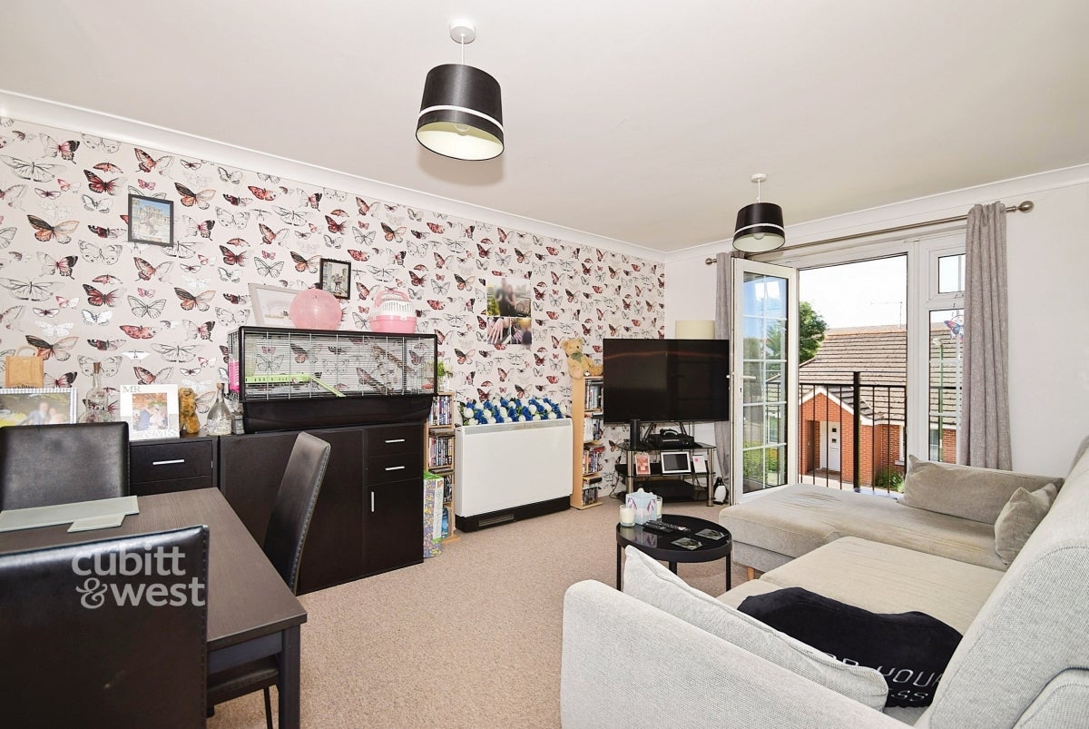 Flat Southgate in Chichester