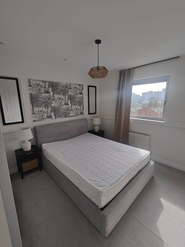 Room Wandsworth Bridge Road in Greater London