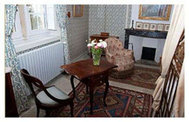 Room Chemin des Champs in Uzès