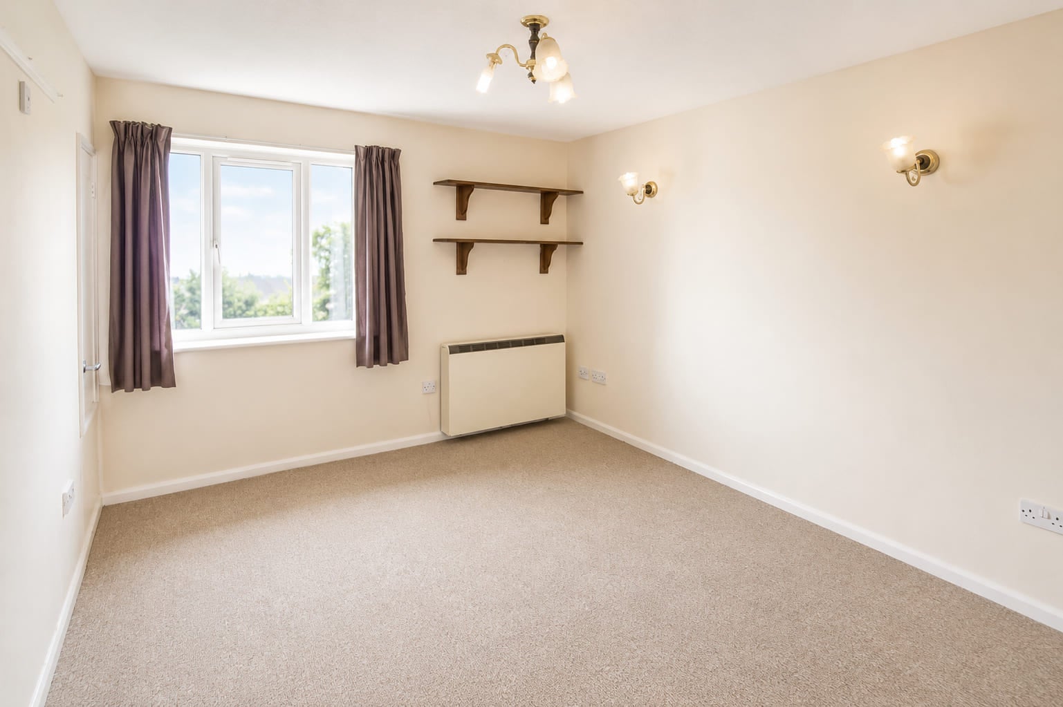 Flat Oaktree Crescent in Patchway