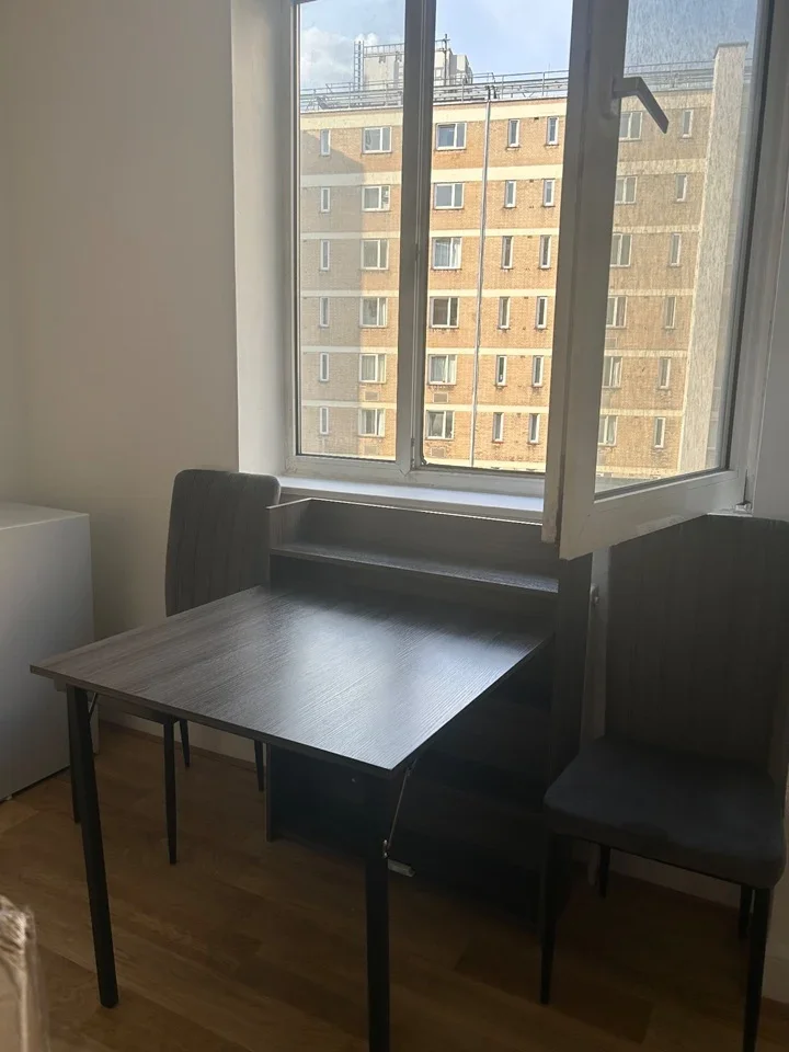 Flat Lucan Place in Greater London